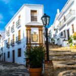escapada un día de Málaga a Frigiliana pueblo blanco calles moriscas Axarquía