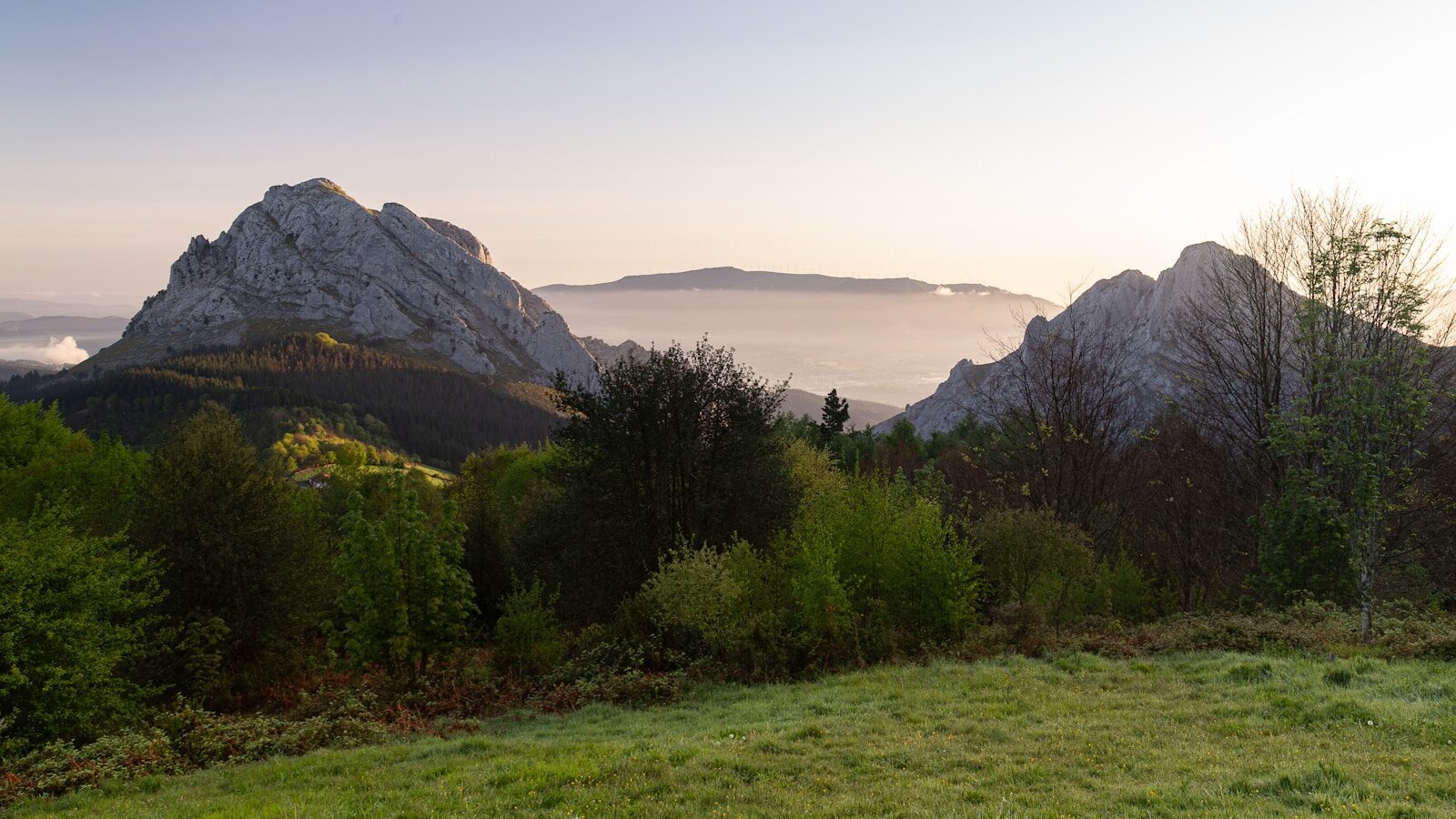 senderismo en Urkiola desde Bilbao ruta circular montaña País Vasco