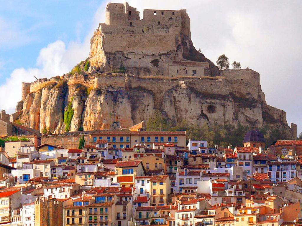 escapada un día de Valencia a Morella ciudad amurallada medieval castillo